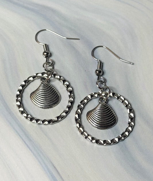 Hammered Hoops - Clamshell