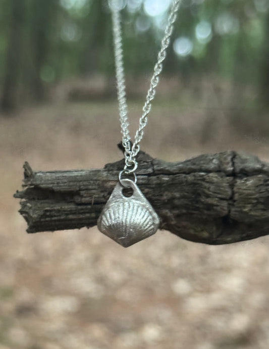 Torch Fired Clamshell Diamond Pendant Necklace